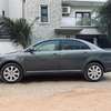Toyota Avensis thumb 3