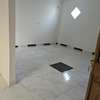 A louer un grand appartement thumb 8