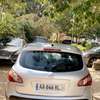 Nissan qashqai 2012 thumb 6
