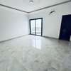 PENTHOUSE F5 A LOUER A NGOR thumb 5