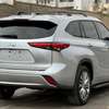 Toyota Highlander 2023 platinum thumb 3