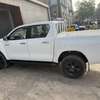 LOCATIONS PICKUP TOYOTA HILUX thumb 3