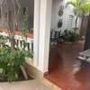 VILLA A VENDRE DANS UNE RESIDENCE SECURISEE 24/24 à Saly 🌊 thumb 13