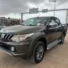 MITSUBISHI L200 2017 thumb 5