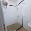 APPARTEMENT F4 A LOUER A NGOR  EN FACE DU STADE thumb 9