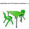 Table trapézoïdale avec 2 chaises en plastiques thumb 1