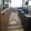 CHIC RESTAURANT PIED DANS L'EAU À VENDRE AUX ALMADIES thumb 7