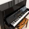 Piano droit noir brillant avec banc thumb 2