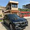 BMW X5 SUV noir automatique spacieux et puissant thumb 1