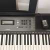 Piano YAMAHA PSR-E363 thumb 1