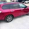 Nissan Pathfinder thumb 10