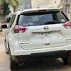 Nissan rogue année 2016 venant thumb 4