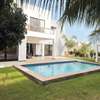 Villa avec piscine et 4 chambres à Saly Joseph thumb 2