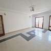APPARTEMENT F4 A LOUER A NGOR  EN FACE DU STADE thumb 13