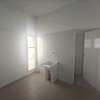Appartement a louer point E thumb 2
