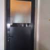 Porte intérieure noire alu vitre sablée standard thumb 0