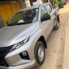 Mitsubishi L200 2022 thumb 13