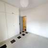 APPARTEMENT F4 SEMI MEUBLE  A LOUER A NGOR EN FACE DU STADE thumb 5