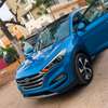 Hyundai tucson thumb 6