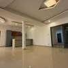 Appartement moderne lumineux avec grandes baies vitrées thumb 5