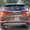 Hyundia Tucson thumb 2