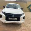 MITSUBISHI L200 2023 thumb 5