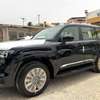 Toyota land cruiser LC300 thumb 11