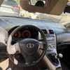Toyota Auris thumb 2