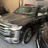 Toyota Land Cruiser VXR 2025 thumb 4