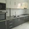 Appartement F4 non meublé Point E parking, ascenseur thumb 8