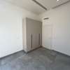 F4 d e225 m² à vendre sur la corniche thumb 5