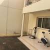 VILLA R+1 à Vendre  253 mètre carré Cité Al bazar Zac mbaw thumb 13