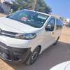 Minibus TOYOTA 9 Places 2018 thumb 6