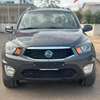 SsangYong Korando 4x4 Gris SUV robuste et confortable thumb 0