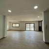 F4 neuf à louer au point e 204 m² thumb 14