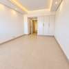 Duplex Premium à vendre en ville av Djily Mbaye vue sur mer thumb 4