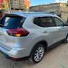 Je vend ma Nissan rogue 2017 automatique essence thumb 8