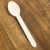 Kit de couverts jetables en bois + mouchoir thumb 4