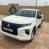 MITSUBISHI L200 2023 thumb 4