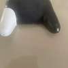 Nintendo Switch Pro manette noir et blanc avec jeu thumb 3