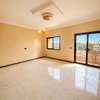 OUAKAM – IMMEUBLE R+2 À VENDRE | 172 m² Ouakam corniche thumb 3