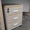 Bureau avec tirois+ compartiment pour clavier -très bon état thumb 6