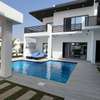 Villa avec piscine A saly de 6 chambres à louer par nuitée thumb 1