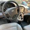 Location Minibus Hyundai Climatisé 12 Places avec Chauffeur thumb 6