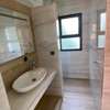 Appartement de 3 chambres et salon aux Almadies thumb 8