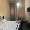 Saly chambre meuble avec salle de bain accès piscine thumb 8