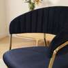 Lot de chaises et tables sous emballage thumb 1