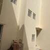 VILLA R+1 à Vendre  253 mètre carré Cité Al bazar Zac mbaw thumb 3