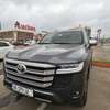 TOYOTA LAND CRUISER LC 300 2026 thumb 4