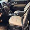Ford Explorer Platinium 2017 thumb 3